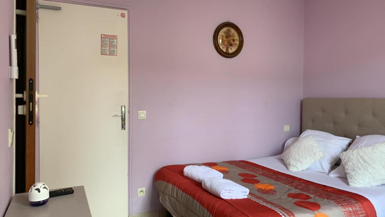 Hotel Du Cygne De La Croix Blanche Lailly-en-Val エクステリア 写真