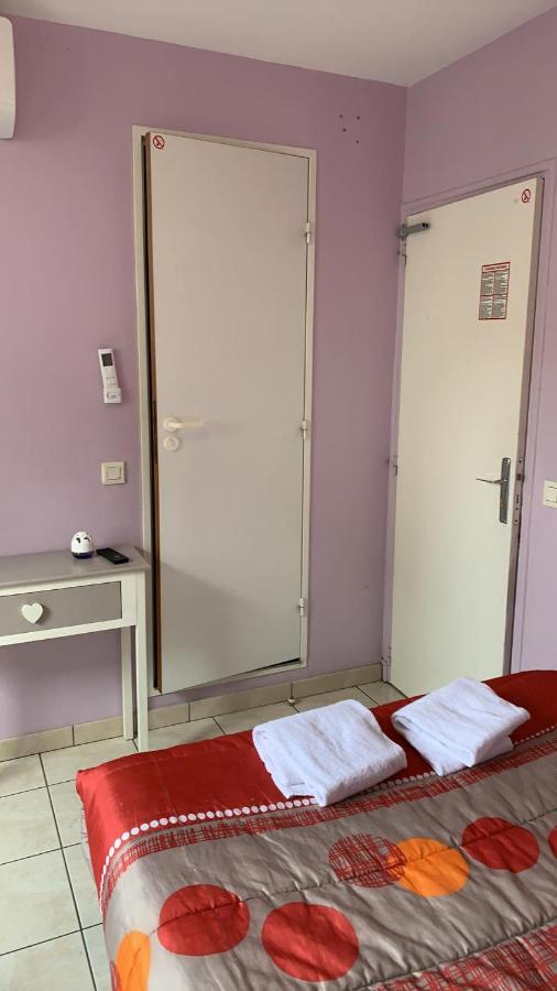 Hotel Du Cygne De La Croix Blanche Lailly-en-Val エクステリア 写真