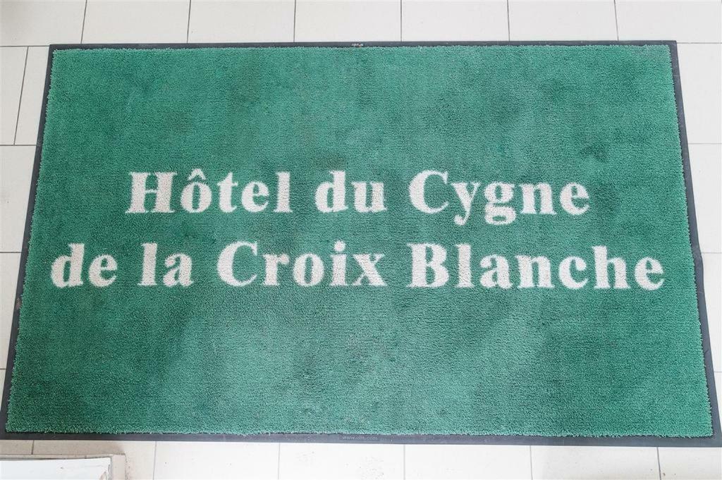 Hotel Du Cygne De La Croix Blanche Lailly-en-Val エクステリア 写真