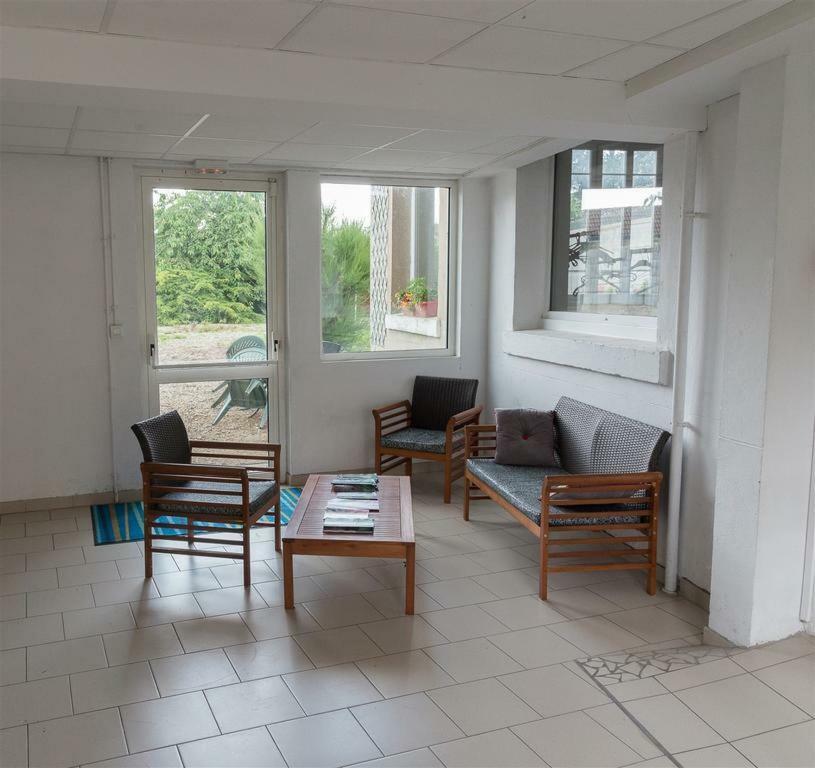 Hotel Du Cygne De La Croix Blanche Lailly-en-Val エクステリア 写真