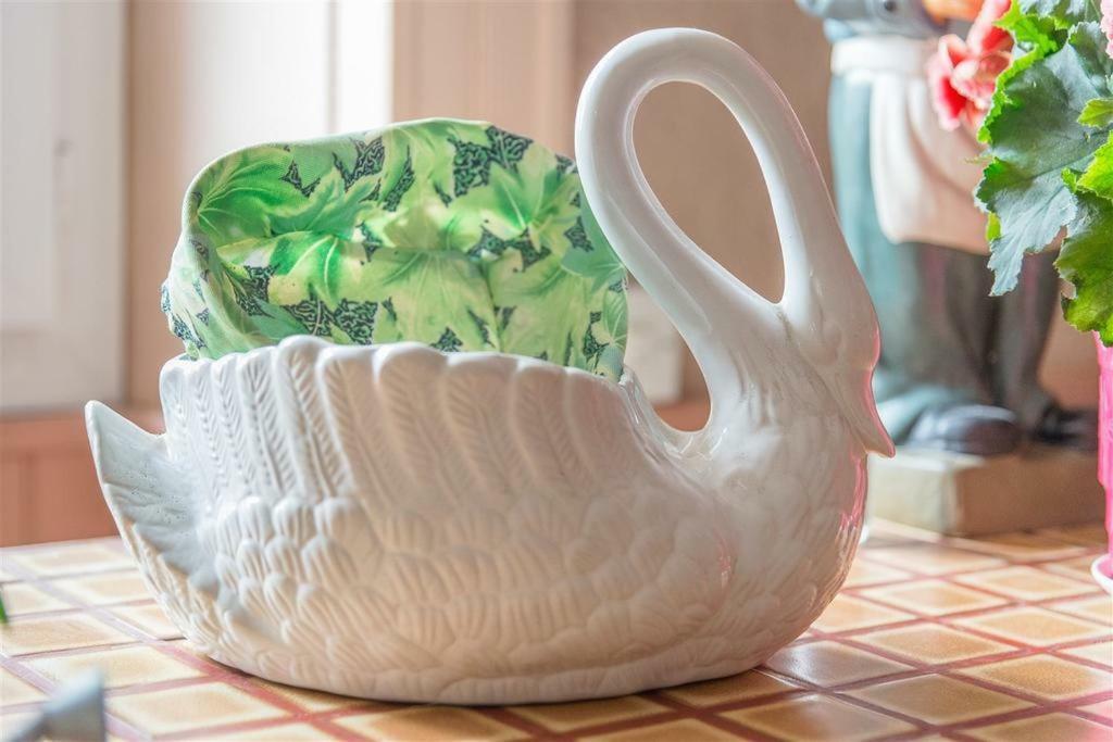 Hotel Du Cygne De La Croix Blanche Lailly-en-Val エクステリア 写真